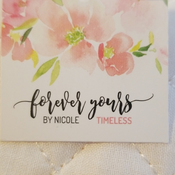 ⬇️⭐ New Large Cosmetic Bags - XOXO ⭐ - Picture 3 of 7